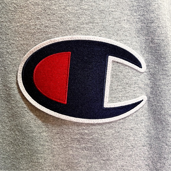Heather Gray Champion Heavyweight Cotton Patch Logo Tee Size M Short Sleeve - Picture 3 of 6